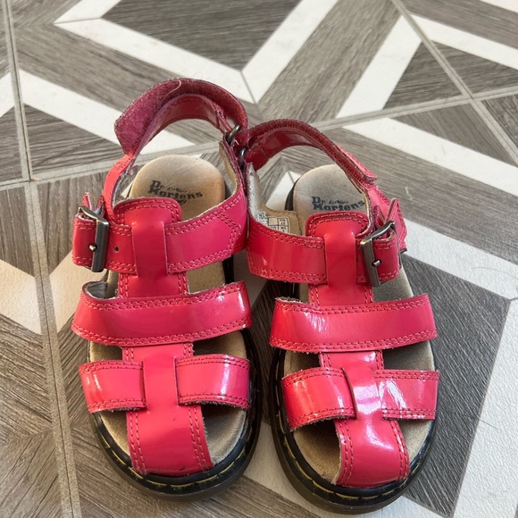 Dr Martens Kids Pink Fisherman Sandals, size EU 27 - Picture 3 of 7
